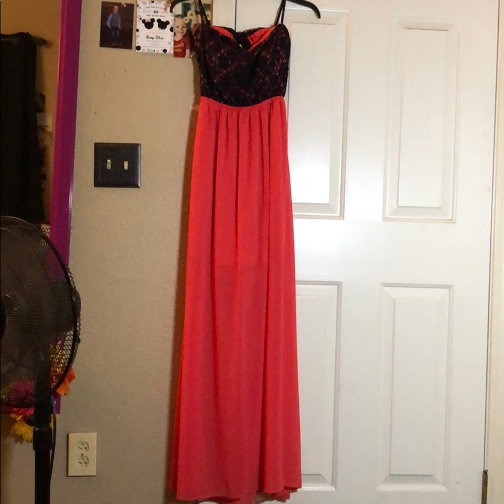Strapless dress